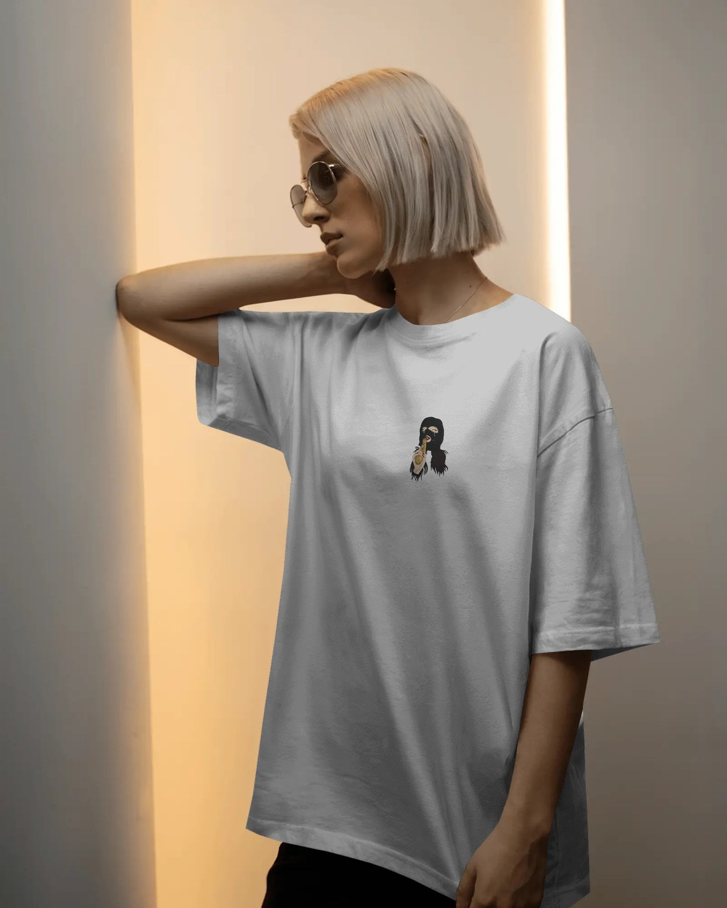 Killer Girl Oversized T-Shirt – Bold Graphic Tee for Women | Streetwear Statement Shirt