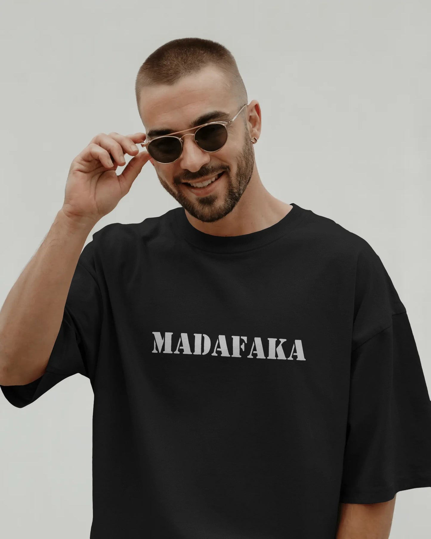 Men’s Oversized Graphic T-Shirt – “MADAKAFA” Bold Streetwear Tee